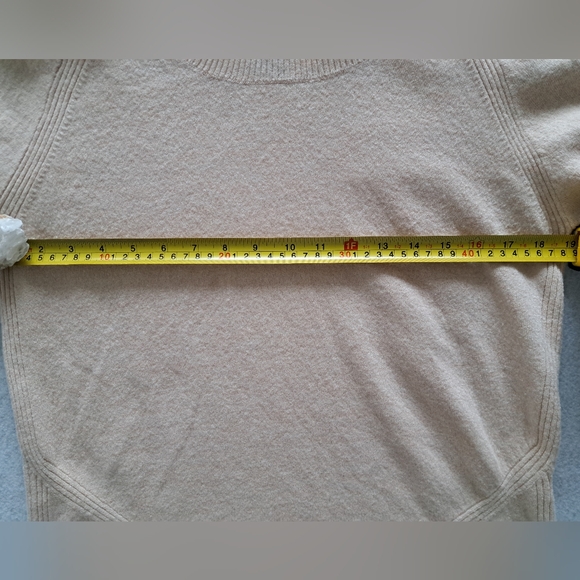 100% Extra Fine Merino Wool Elegant Cream Turtleneck Sweater By Nicole Miller - Picture 10 of 15